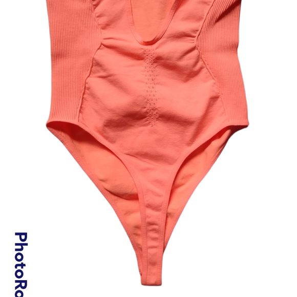 Free People Good Karma Bodysuit in Papaya Punch sz XS/S NWOT - Picture 10 of 11